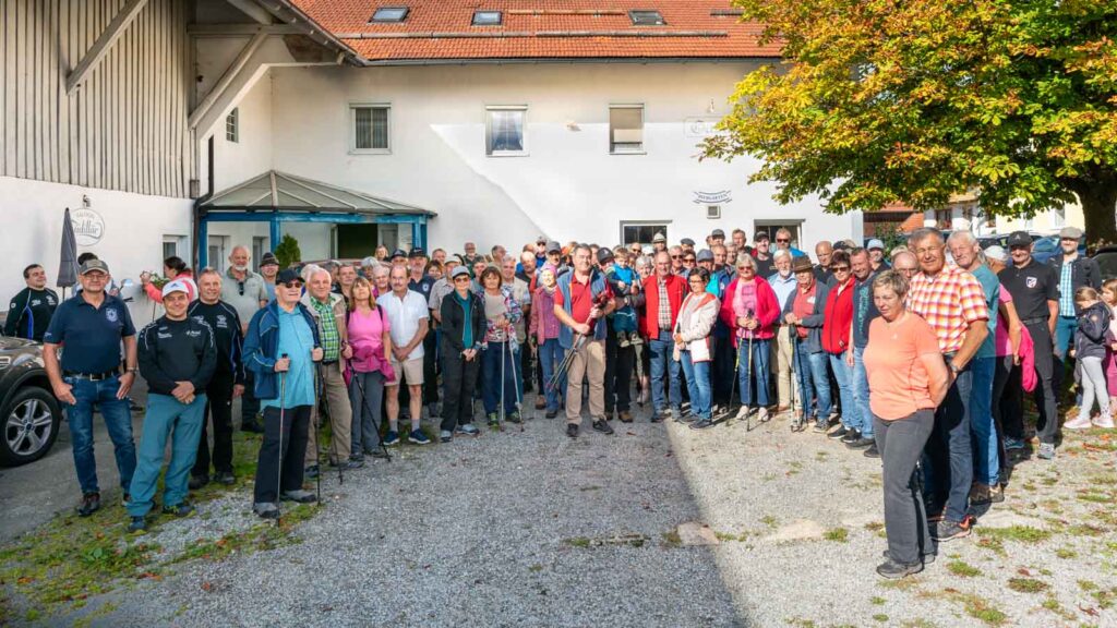 BSB-Herbstwanderung 2026: Kameradschaft auf historischen Wegen, Gruppenfoto der Teilnehmer
